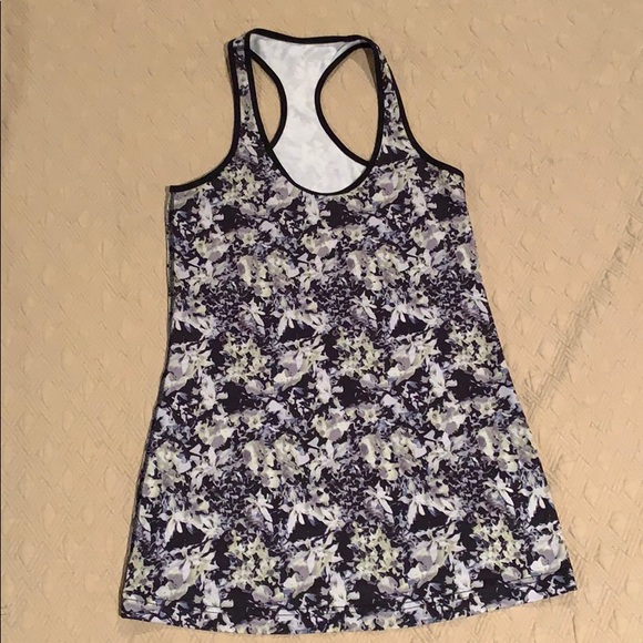 🌺*Like New* Lululemon Cool Racerback Size 8🌸 - Picture 1 of 4